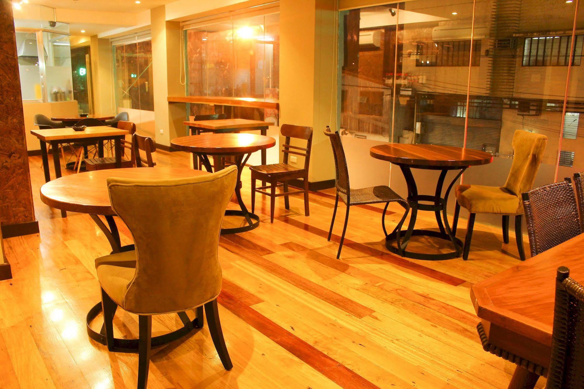 The Pacifico Boutique Hotel Cagayan de Oro Esterno foto