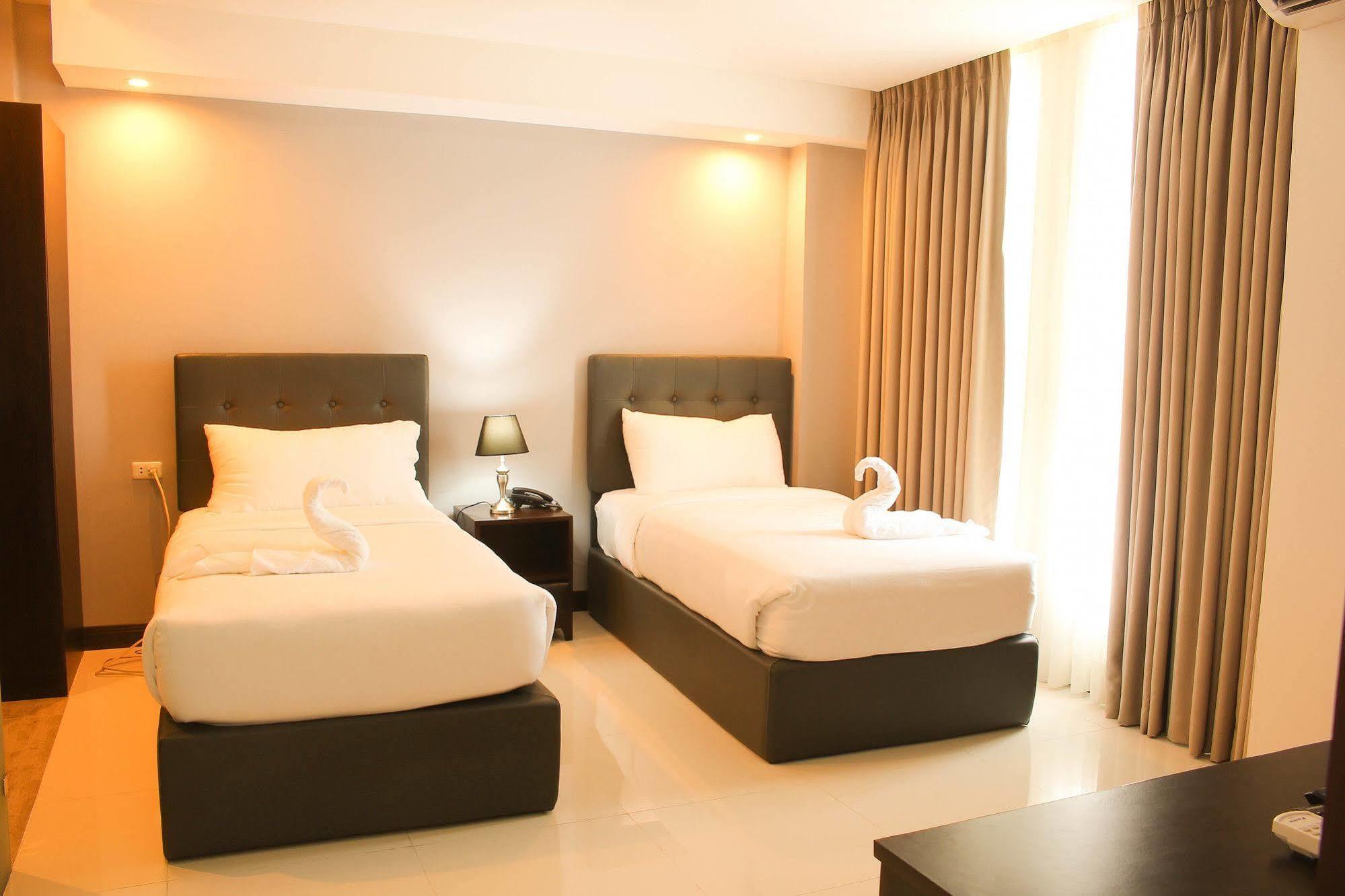 The Pacifico Boutique Hotel Cagayan de Oro Esterno foto